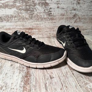Nike Sneaker